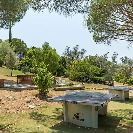 Parco vacanze Village Pierre & Le Rouret 3*