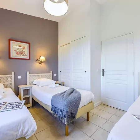 Village Pierre & Le Rouret Parco vacanze 3*