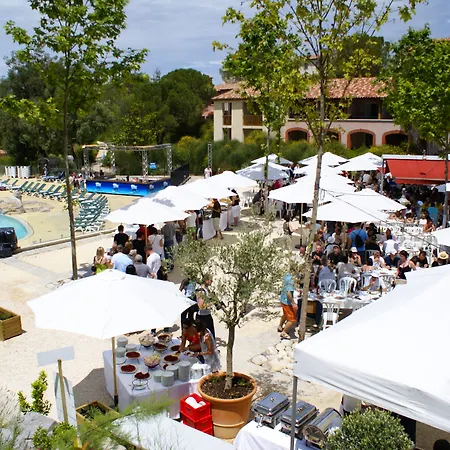 Village Pierre & Le Rouret Parco vacanze 3*