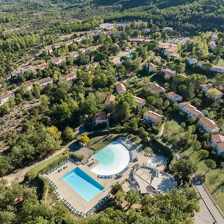 Village Pierre & Le Rouret 3*