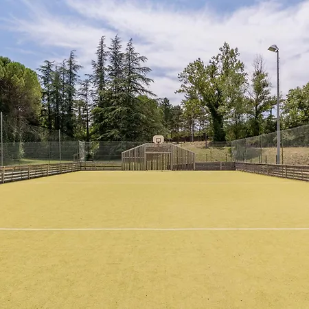 Village Pierre & Le Rouret Parco vacanze 3*