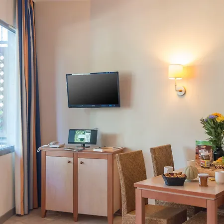 Holiday park Village Pierre & Le Rouret Grospierres