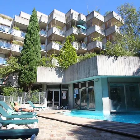 Village Pierre & Le Rouret Holiday park 3*