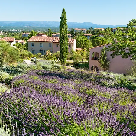 Village Pierre & Le Rouret منتزه العطل