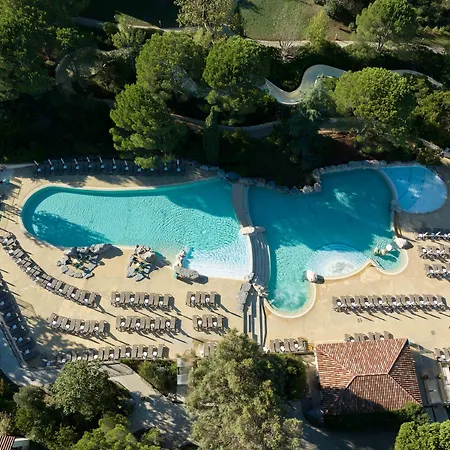 Village Pierre & Le Rouret 3*